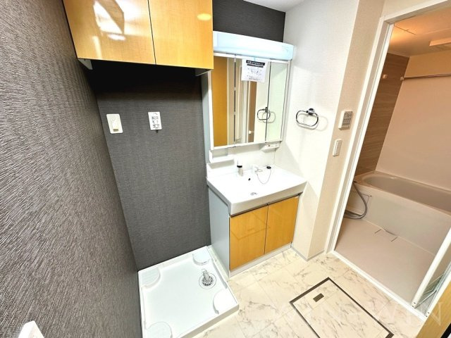 エ・ヴィーバ草間の洗面所