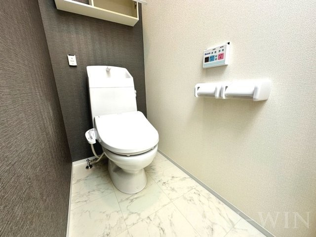 エ・ヴィーバ草間のトイレ