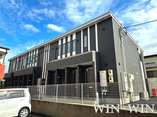 エ・ヴィーバ草間の外観