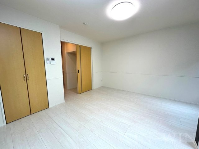 エ・ヴィーバ草間の居間・リビング