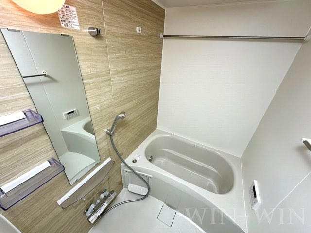 エ・ヴィーバ草間の浴室