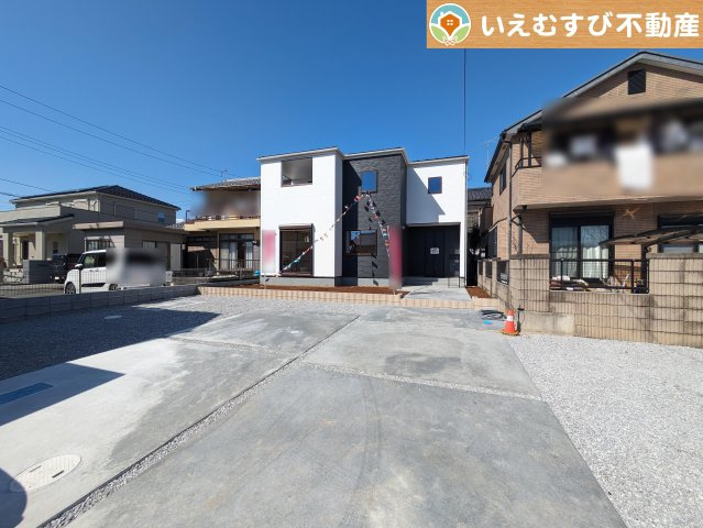 Livele Garden.S　熊谷久下第8の駐車場|車好きのパパも嬉しい車庫付邸宅
