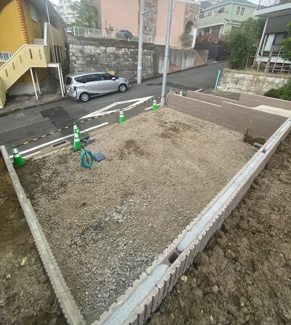 【前面道路含む現地写真】