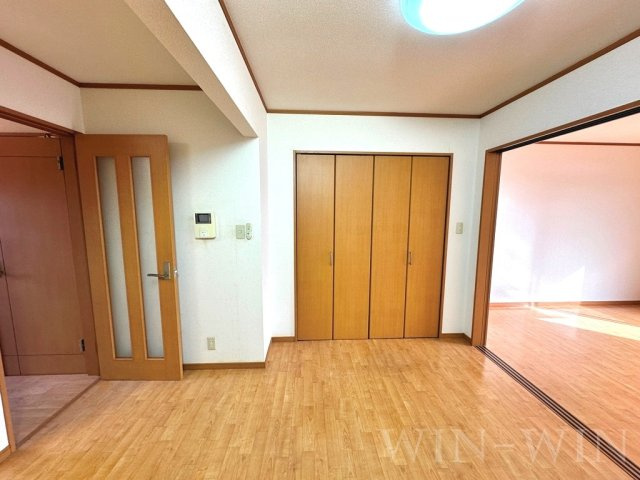 シャルマンドミールの居間・リビング