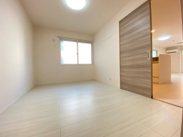 フリージア天王寺の洋室