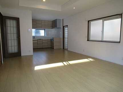 広島市安佐北区落合南８丁目　中古一戸建て(JS)の居間・リビング