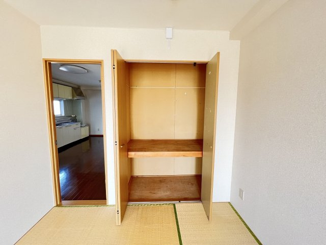 Aビルの収納|※別部屋参考写真