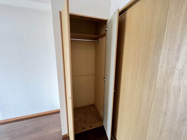 Aビルの収納|※別部屋参考写真