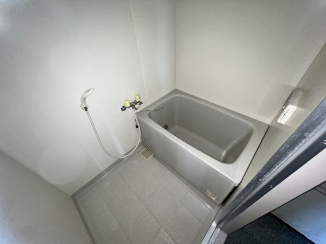 Aビルの浴室|※別部屋参考写真