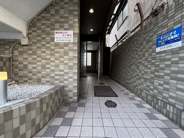 【エントランス】