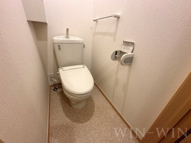 ベル・レベッカのトイレ