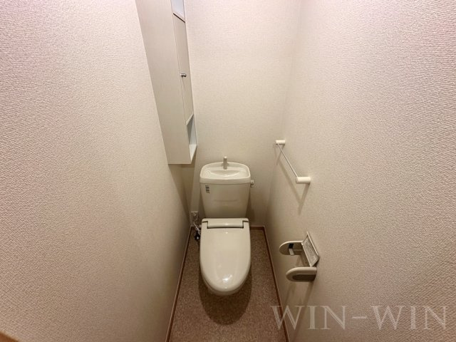 ベル・レベッカのトイレ