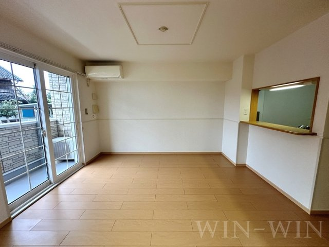 ベル・レベッカのその他