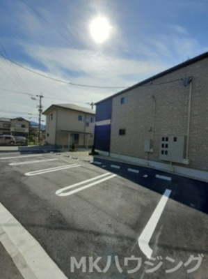 【駐車場】 | ブラウェ　フェーゲル　Ⅱ | 駐車スペースもあります