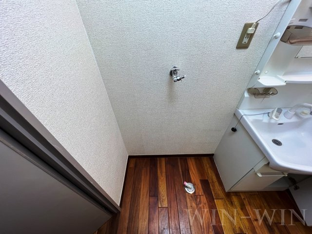 ユトリロ橋良町の洗面所