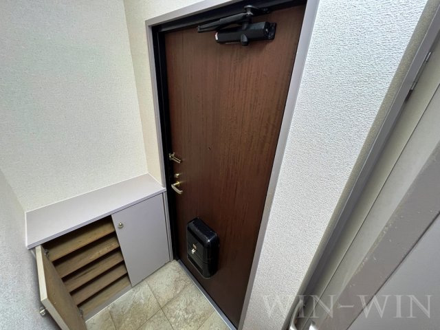 ユトリロ橋良町の玄関