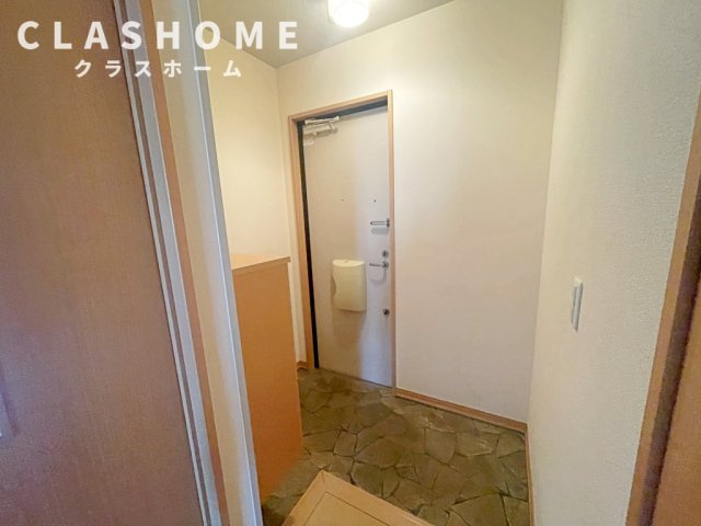 ベルクムント　　　刈谷市近郊の賃貸はクラスホームの玄関|同物件の別部屋になります。