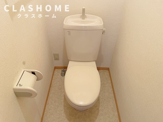ベルクムント　　　刈谷市近郊の賃貸はクラスホームのトイレ|同物件の別部屋になります。