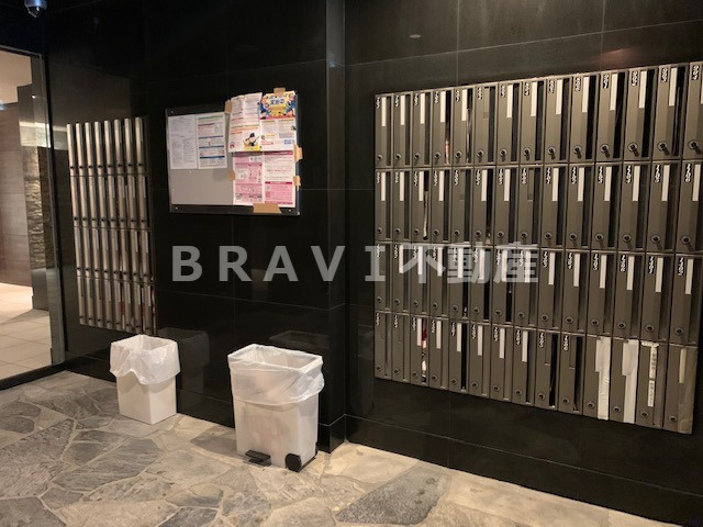 エスライズ本町東　BRAVI不動産のその他共用部分|【エスライズ本町東】メールボックス