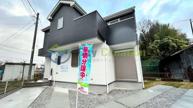 秦野市上大槻　新築戸建ての外観