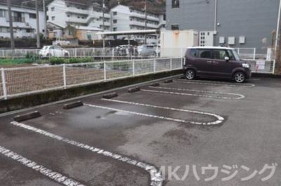 【駐車場】 | 優美 B | 駐車場完備です