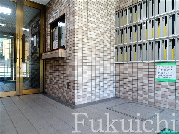 DOM学芸大のエントランス