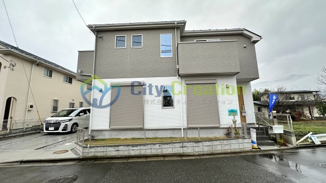 秦野市東田原　新築戸建の外観