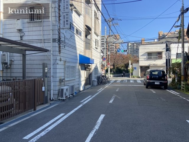 大阪市城東区関目1丁目の前面道路含む現地写真