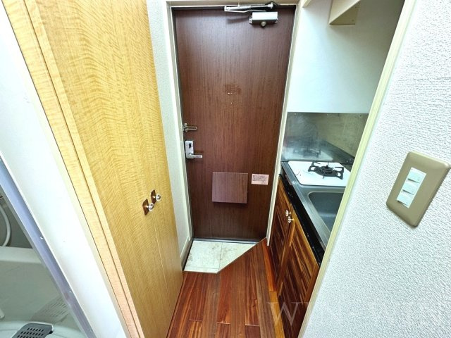 ユトリロ柱九番町の玄関