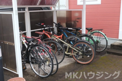 【その他共用部分】 | クレストール２０００　Ｂ | 駐輪場