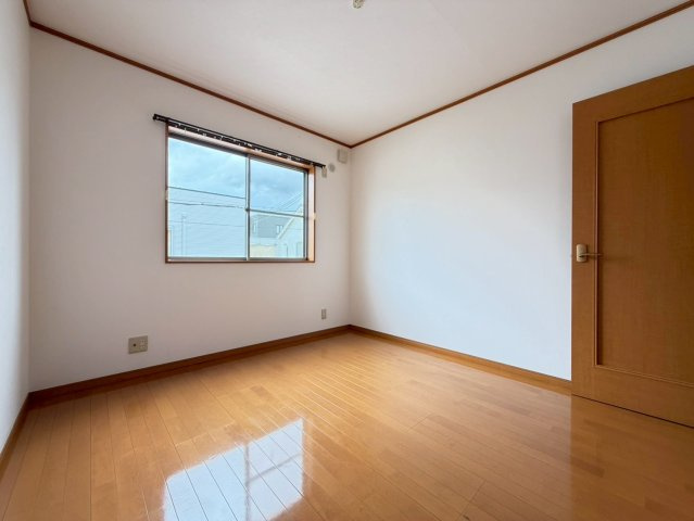 橋の内大興貸家の寝室
