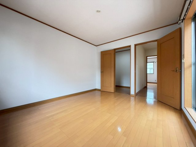 橋の内大興貸家の寝室