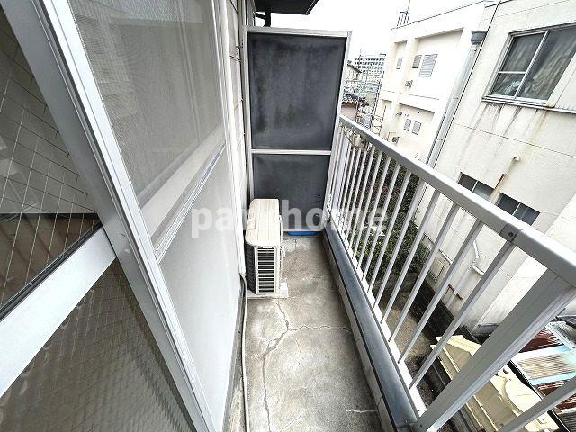 ストーク天神のバルコニー|バルコニーからの眺めを楽しみながら食事をしませんか