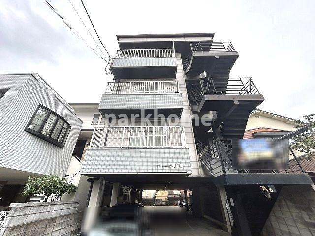 ストーク天神の外観|おしゃれな外観です