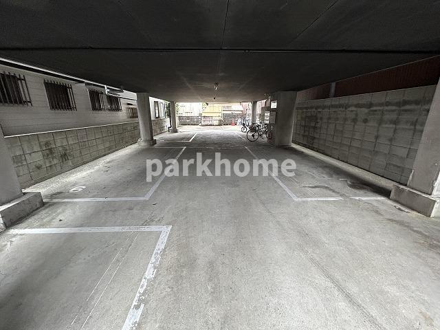 ストーク天神の駐車場|駐車場です