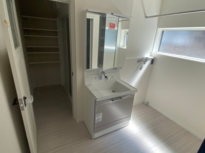 【独立洗面台】 | 大館市釈迦内字台野道下・中古住宅