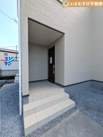 Livele Garden.S　熊谷原島第2のエントランス|セキュリティ充実で安心・安全の暮らしを提供
