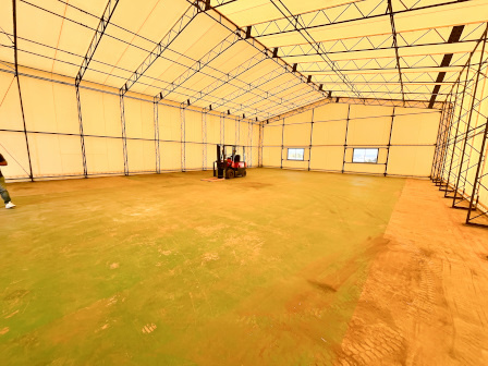 宮口貸倉庫の内装