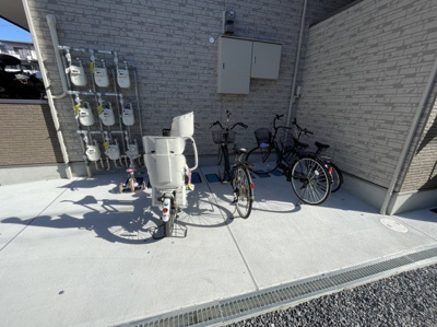 【その他共用部分】 | プレシャス大桐 | 自転車置き場です。