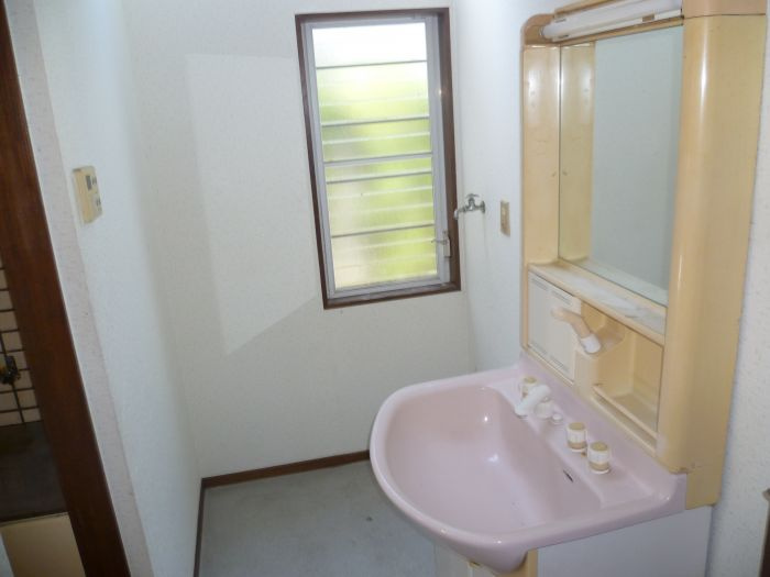 檀貸家の洗面所|広い洗面スペース