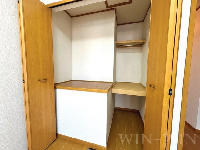 ドルフ・サンフラワー Ⅲの収納