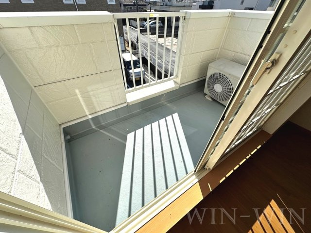 ドルフ・サンフラワー Ⅲのバルコニー