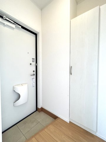 パルテールの玄関