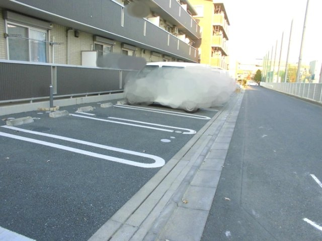 ピュアロータスⅡの駐車場