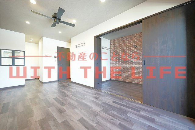 Pentas久留米【キャッシュバック対象物件】の内装|明るい室内です