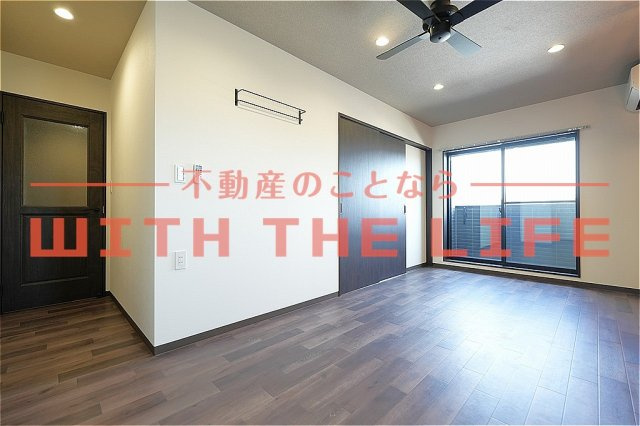 Pentas久留米【キャッシュバック対象物件】の居間・リビング|こちらのリビングで趣味の時間をお楽しみください