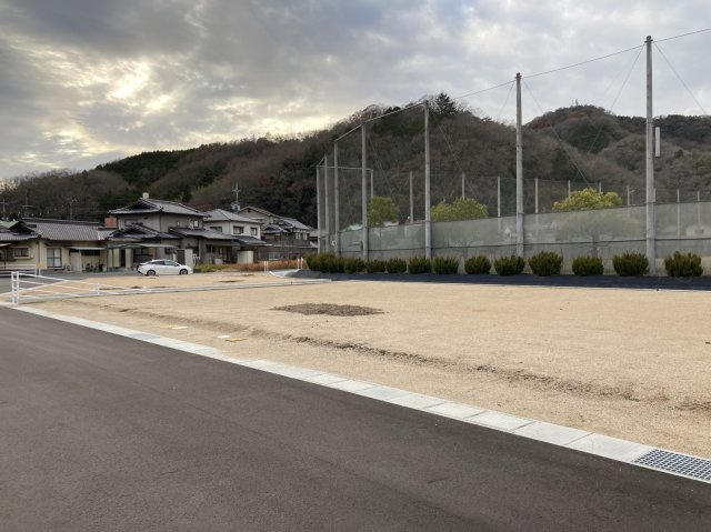 御津金川　分譲地の外観