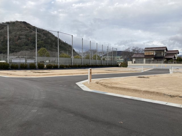 御津金川　分譲地の外観