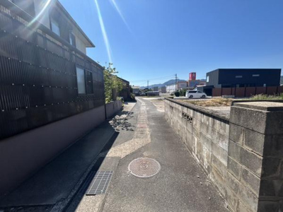 【前面道路含む現地写真】 | 【更地渡】上道町土地