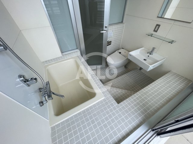 U residence 弁天町の独立洗面台|是空弁天　ユニットバス